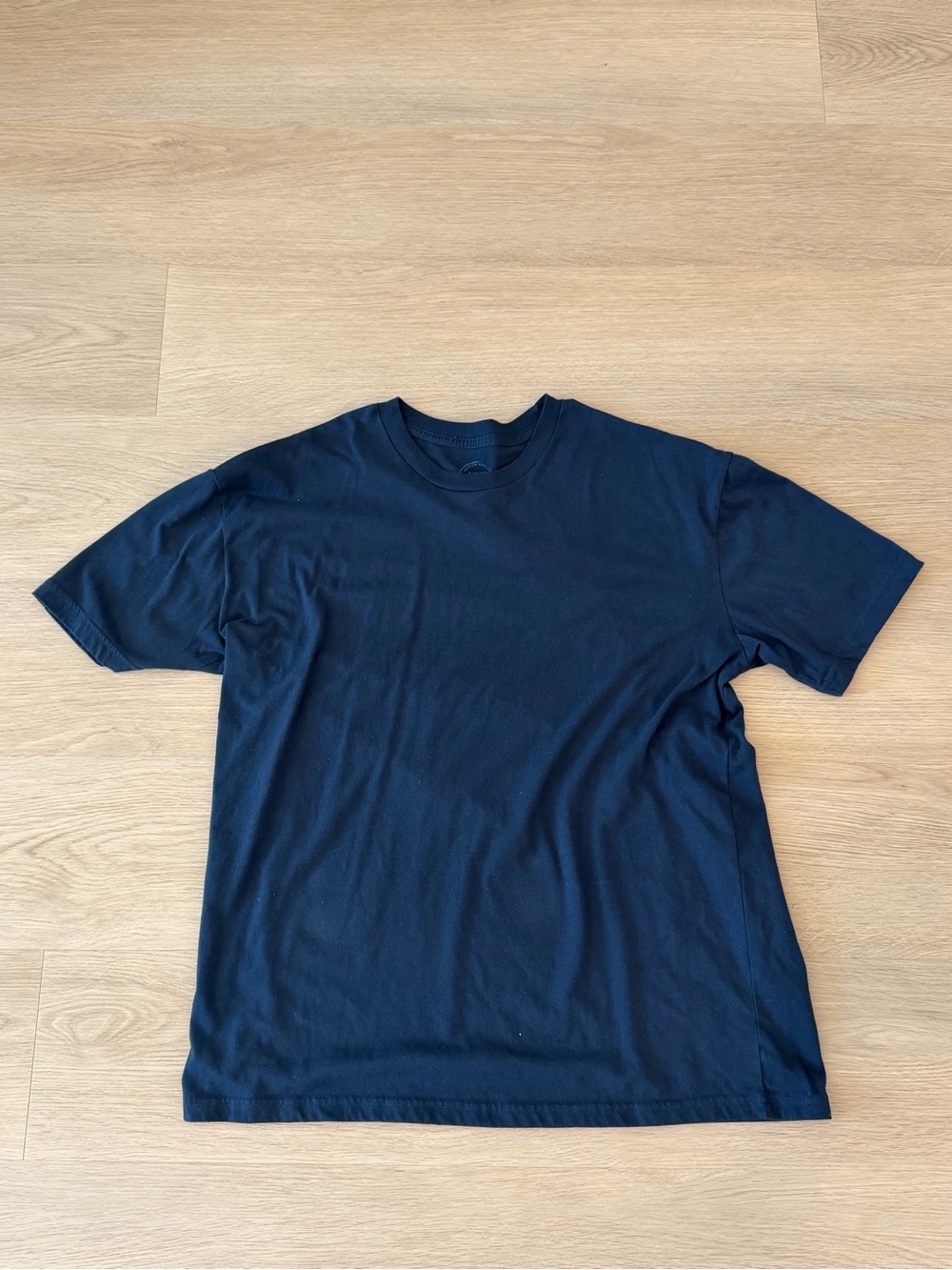 True Classic men's navy crew neck t-shirt